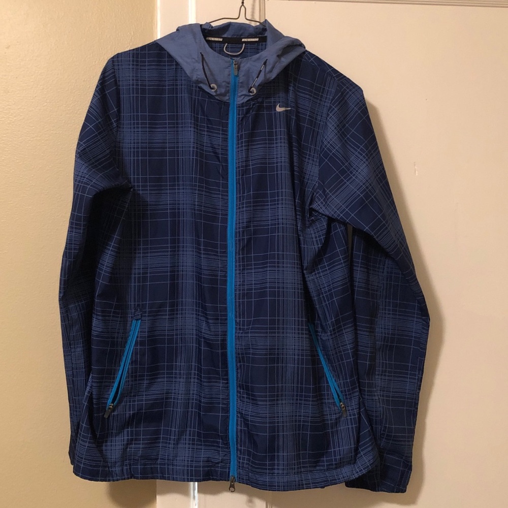 Nike running wind breaker
